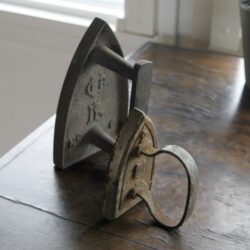 z65 鉄のアイロン　ミニ