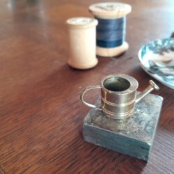 z96 ミニチュアのじょうろ