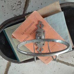 z120 壁掛け石鹸置き