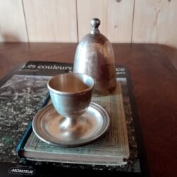 c102 メタルのコクティエ　ふた付き