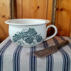 c105 St Amand の洗面器