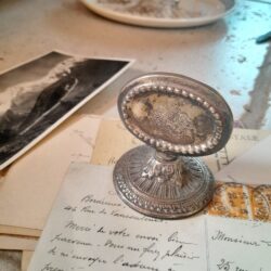 z157 メタルのカードホルダー